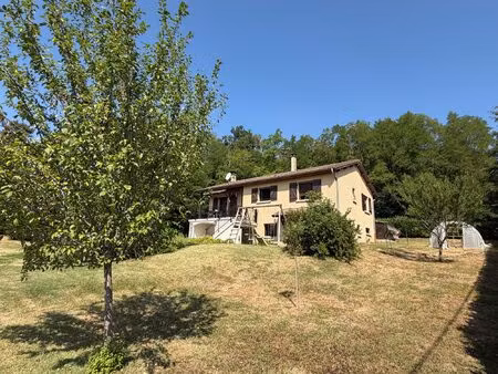 maison sur sous-sol complet et 1 635 m² de terrain