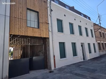 immeuble à vendre 9 lots