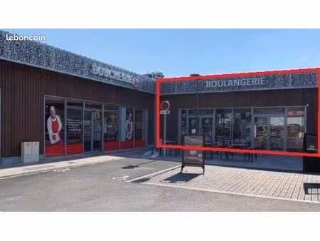 commerce 180 m²
