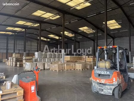 local industriel 2 500 m²