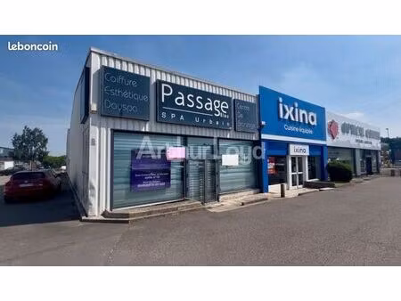 local commercial 293 m²