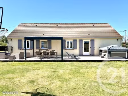 pavillon 6 pièces 100 m²