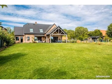 maison de 206m2 haut de gamme sur 9547m2 - avec pâture/verger et terrain à bâtir - vue imp