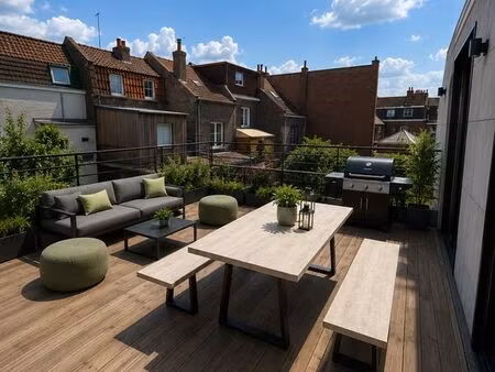 bureaux 112 m² lomme centre — rénové style loft  terrasse  parking privé