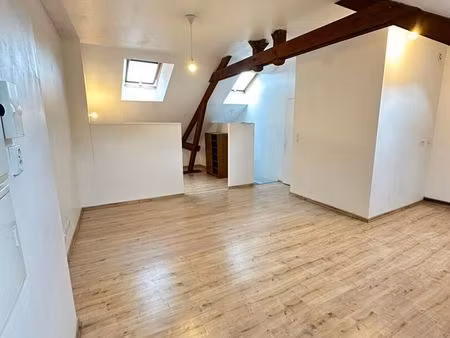 studio 1 pièce 32 m²