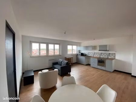 appartement rénové (location meublée)