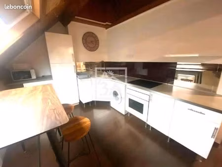 studio 1 pièce 27 m²