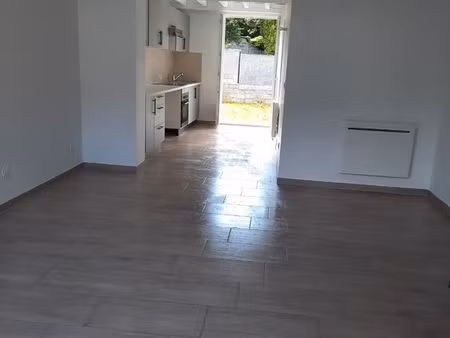 t2 bis en duplex 49m2 avec jardin