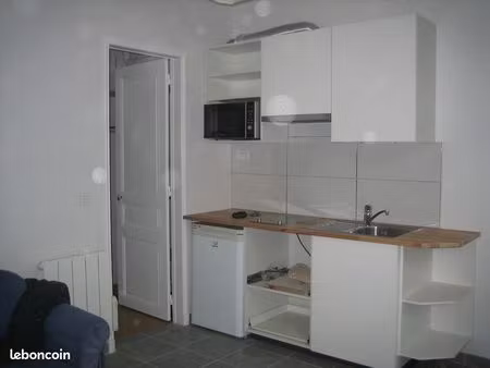 appartement f2 meublé refait à neuf