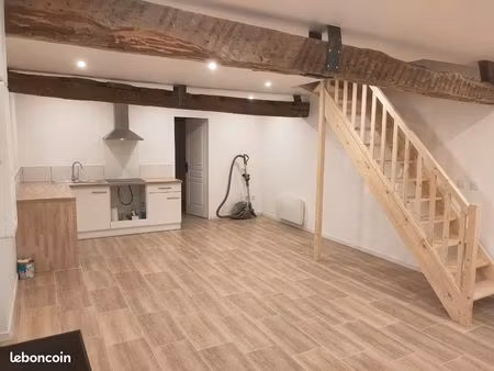 à louer – maison t3 rénovée – centre-ville d'estrées-saint-denis