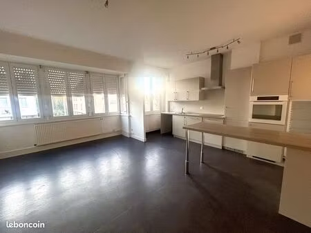 appartement 3 pièces 75 m²
