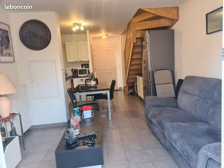 charmante maison meublée avec jardin – crépy-en-valois (60800) disponible au 1er septembre