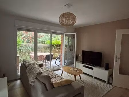 t2 de standing – 43 m² – grande terrasse sans vis-à-vis – 2 parkings – faches-thumesnil