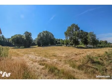 terrain 823 m² sibiville