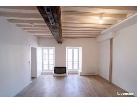 t2 rénové 41 m² – centre rémalard – cuisine équipée