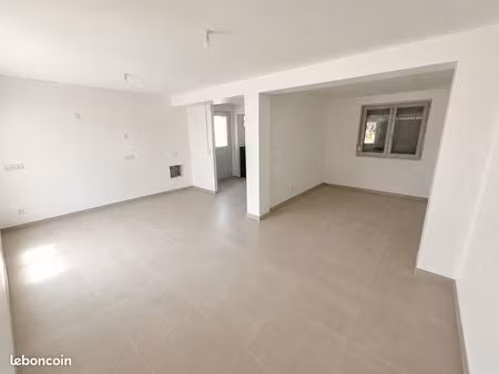 maison totalement rénovée 3 chambres labuissière 950
