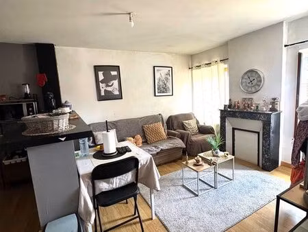 t2 de 27 m² – centre-ville d’ambert