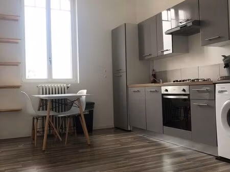 charmant t2 en résidence privée