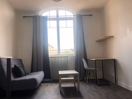 jolie studio en résidence privée 2