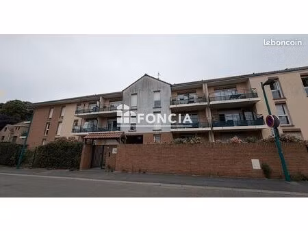 studio avec balcon parking vendu loué pour investissement locatif