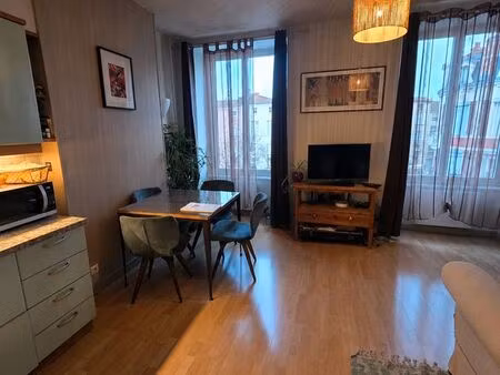 charmant appartement f1bis centre ville