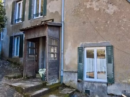 immeuble 200m2 à finir 3 apparts en finition centre mont dore