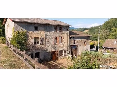 maison ancienne en pierre