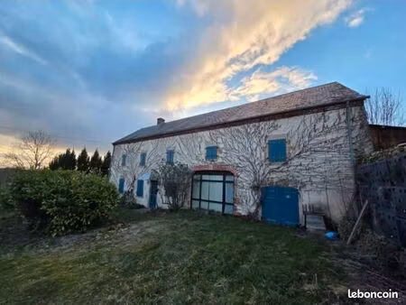 vente - ancienne longère au cœur des combrailles