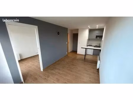 t2 31m2 entièrement rénové - balcon - beaumont