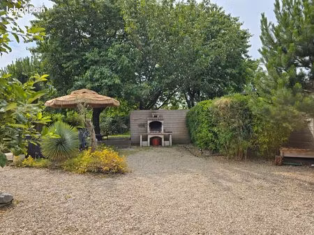 fermette rénovée 200m2 sur 1100m2 de terrain