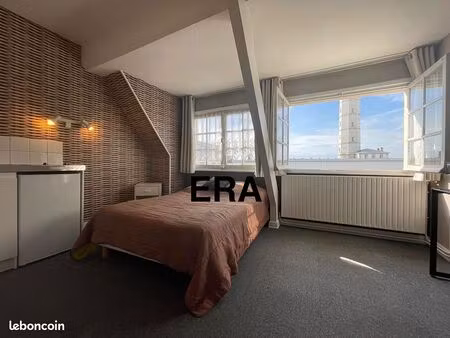 immeuble 15 pièces 400 m²