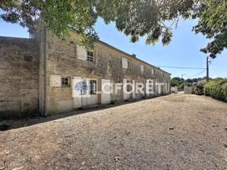 location maison à coulonges-sur-l'autize (79160) : à louer / 184m² coulonges-sur-l'autize