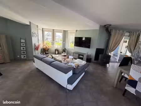 propriété 184 m² auvers-le-hamon