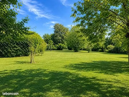 terrain 410 m² echillais