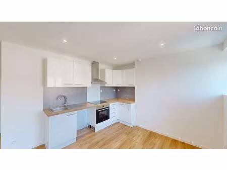 gournay appartement t3 56m2 refait à neuf