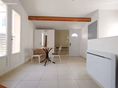 studio avec terrasse