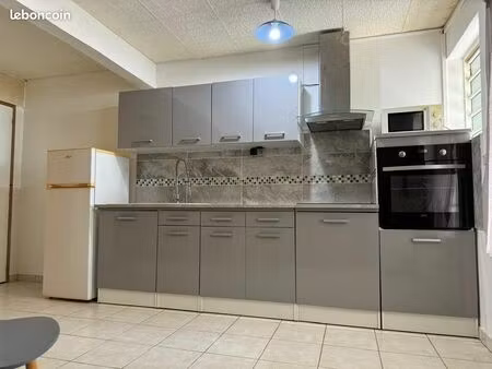 au lamentin  bel f2 meublé en rez-de-jardin – calme