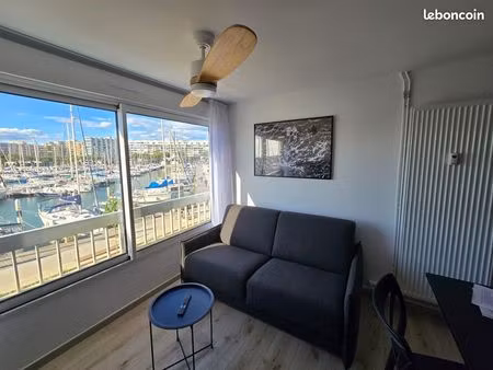 studio meublé étudiant 23.85 m2 - bail 9 mois - vue port et parking