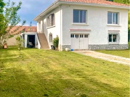 maison familiale 252 m2 - 6 chambres - lons