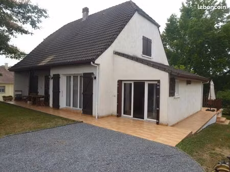 maison 7 pièces 158m²