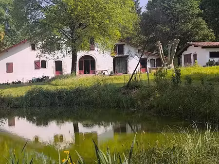 ferme 6 pièces 330 m²