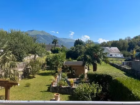 location bel appartement à arudy – 2ch+séjour+pièce annexe / env. 86 m²