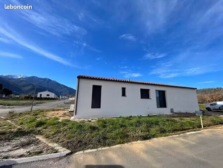 villa 3 pièces 80 m²