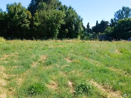 terrain 1 000 m² bompas