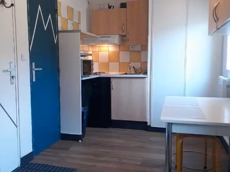 loue studio meublé