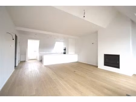 appartement à louer avec 2 chambres   ixelles (vbe48491)