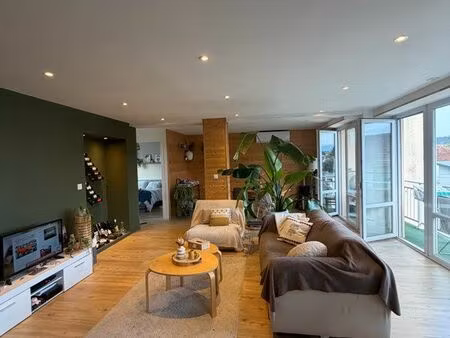 à vendre – bel appartement t3 de 77 m² – 150 000
