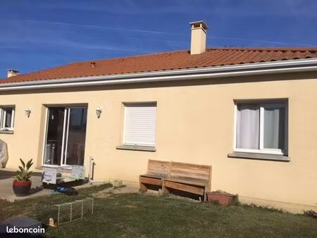 vend maison bazet