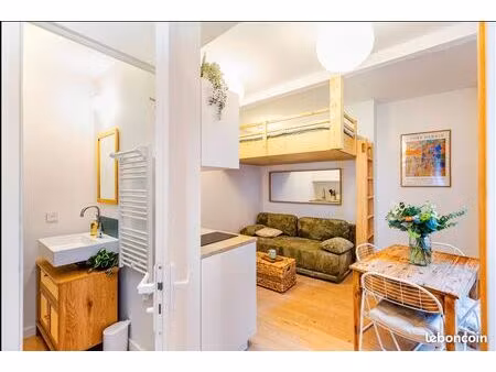 joli studio proche sanctuaire et grotte