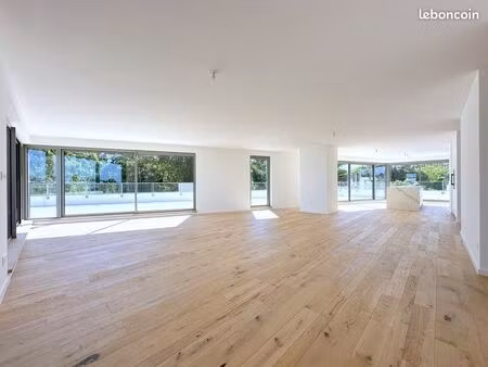strasbourg – debut robertsau - exceptionnel attique 7 pieces – 187 4 m² - terrasse 107 m²